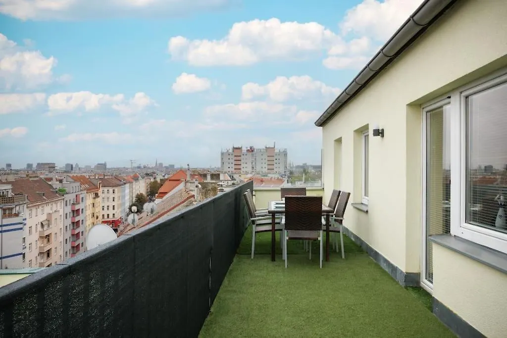 Apartment Exclusive 2-Bedroom Loft With Scenic Rooftop Views Vienna